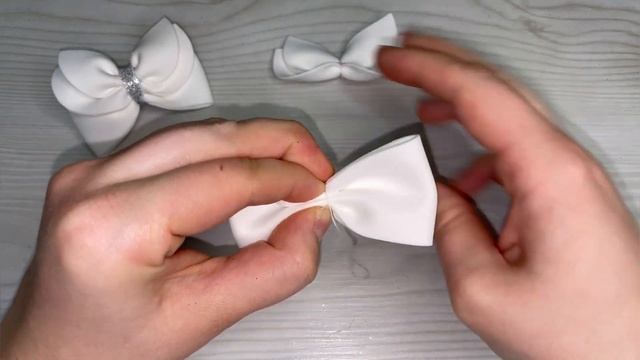 DIY BOW ? Jewelry made of foamiran ? Бабочка-бантик из фоамирана. Заколки своими руками смотреть онлайн