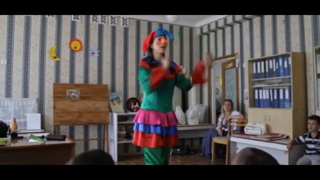 Клоунесса Карамелька на Дне рождения в Детском саду смотреть онлайн