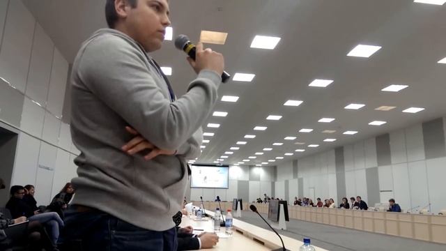 Денис Ханьжин: Нужно сокращать рабочий день до 6 ч смотреть онлайн