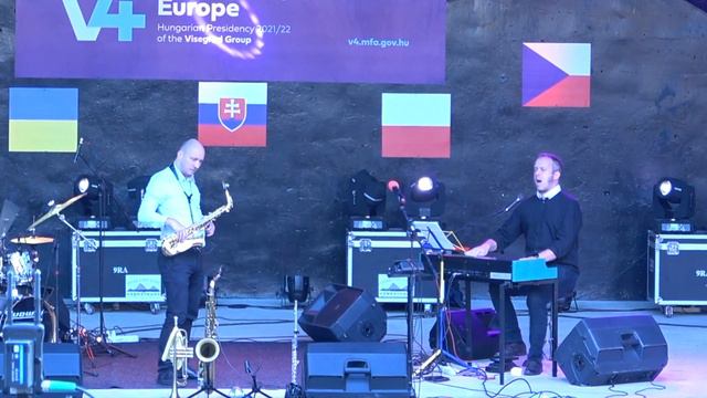 Rajnosek Trio feat. Otto Hejnic and Jakub Zomer смотреть онлайн