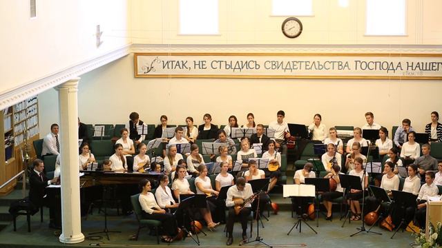 Стою под крестом Твоим странницей смотреть онлайн