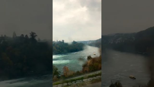 Neuhausen am Rheinfall? Herbst 2021 смотреть онлайн
