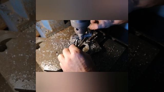 Регулируемое сверло по листовому металлу ANT 22-110mm смотреть онлайн