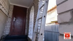 Красим фасад, крыльцо из кирпича. Экономим на краске и лаке. Эффектно и дёшево.