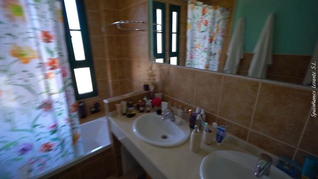 Дуплекс в Испании с шикарными видами на море и город Бенидорм, комплекс Лос Альтос смотреть онлайн