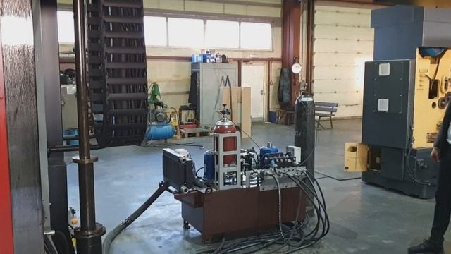 Модернизированный горизонтально-расточной станок 2А637 и 2В622 Ф4 смотреть онлайн