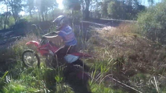 Honda CRF250 - хорошая свинья везде грязи найдет смотреть онлайн