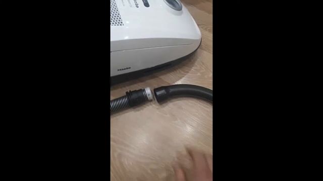 НеДоОбзор от НеДоБлогера ПЫЛЕСОС Miele Мили SDAB3 COMPACT C2 POWERLINE БЕЛЫЙ ЛОТОС смотреть онлайн