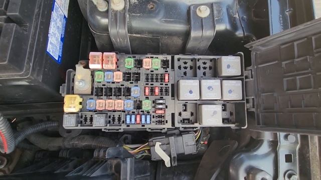 Ford Fusion - STARTER FUSE & RELAY LOCATION (2010 - 2012) смотреть онлайн