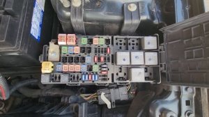 Ford Fusion - STARTER FUSE & RELAY LOCATION (2010 - 2012)