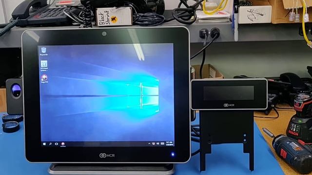 NCR with Customer Display Unit boot sequence смотреть онлайн