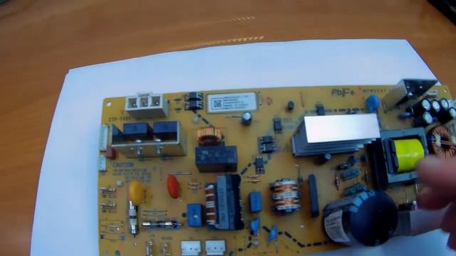 Kyocera FS-6525/6530/6025/6030MFP НЕ ВКЛЮЧАЕТСЯ. Ремонт.Блок питания. Горит только зеленый индикато смотреть онлайн