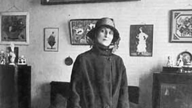 «Сжала руки под тёмной вуалью...» А.А.Ахматова смотреть онлайн