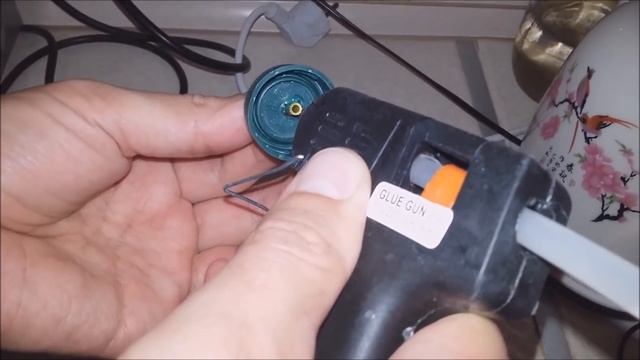 Фиалка. Как сделать лейку для аккуратного полива растений своими руками. смотреть онлайн