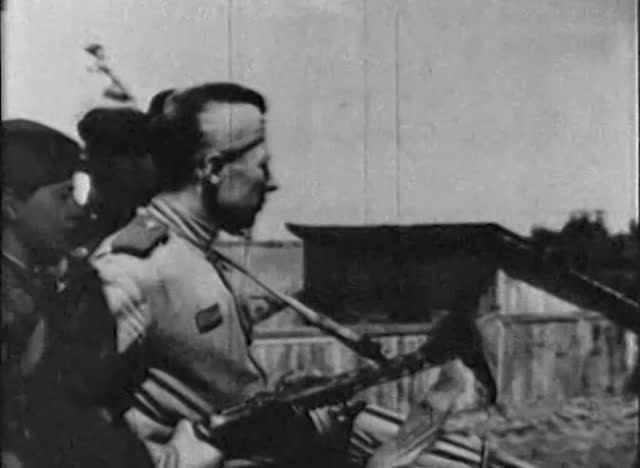 «Молодёжь помнит»: Анна Валинова рассказывает о прадедушке-ветеране смотреть онлайн