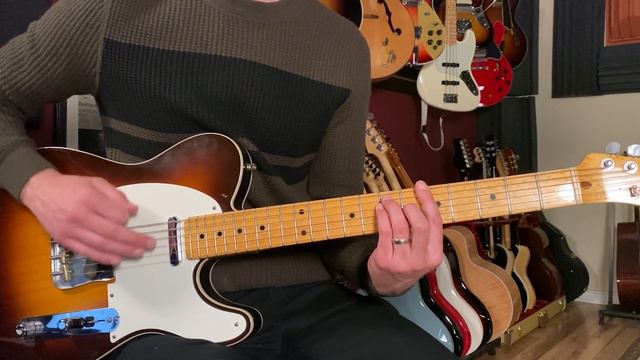 Ramones Blitzkrieg Bop Guitar Lesson + Tutorial + TABS смотреть онлайн