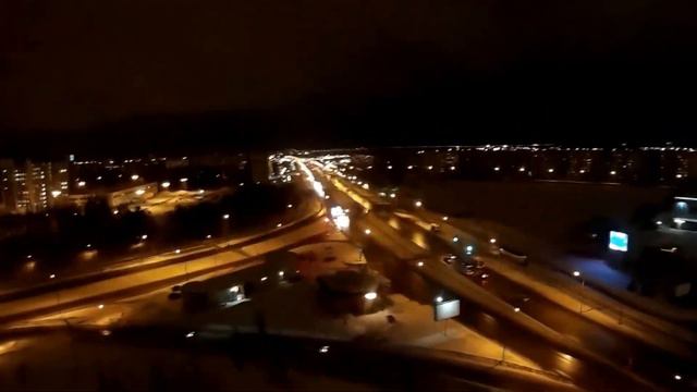 VLOG#1:ОБЫЧНЫЙ ДЕНЬ В СТИЛЕ STRANGE PEOPLE,НЕ ПРОДАЛИ СИГАРЕТЫ,КРУТОЙ ВИД С БАЛКОНА смотреть онлайн