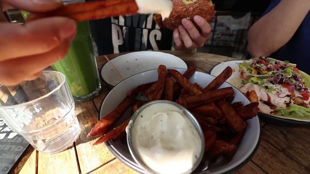 Healthy Eating in Auckland with Tian Tan смотреть онлайн