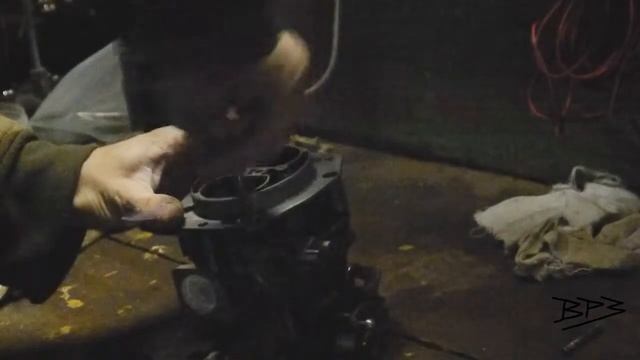 Техника Нивы #002: Как нарезать резьбу под ремонтную шпильку на примере карбюратора Солекс смотреть онлайн