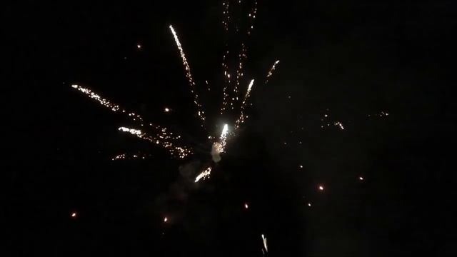 Салют "Молодожёны" смотреть онлайн