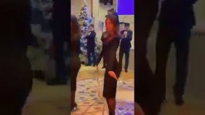 Танцуют турецкие осетины