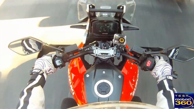 Test drive Suzuki V-Strom 1050 XT | testMotori360_sicurezza&SPORT смотреть онлайн