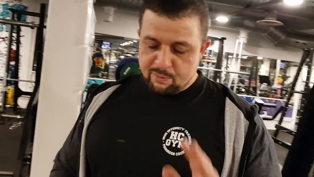 Обязательно СМОТРИ! Тренировка груди с Максимом Игнатенко! HC GYM Sikupilli. Tallinn, Estonia. смотреть онлайн