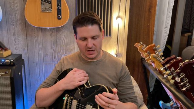 Epiphone ES-335 vs. Epiphone Sheraton смотреть онлайн