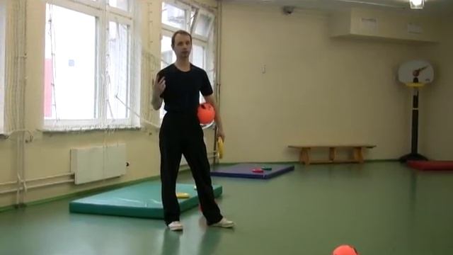 Морской бой - подвижная игра на матах с мячами смотреть онлайн