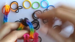 Спиральный браслет из резинок для начинающих. Браслет Рыбий хвост в оболочке.  Rainbow Loom bracelet