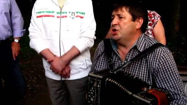 Вот... Поехал казак на далёку чужбину смотреть онлайн