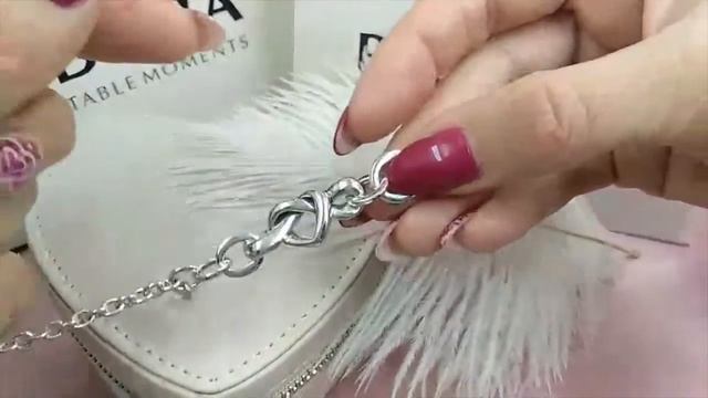 Серебряный браслет Сплетенные сердца смотреть онлайн