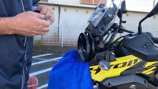 Suzuki V - Strom Troca de lâmpada/ LED Motorcycle Headligth #led #moto #japan смотреть онлайн