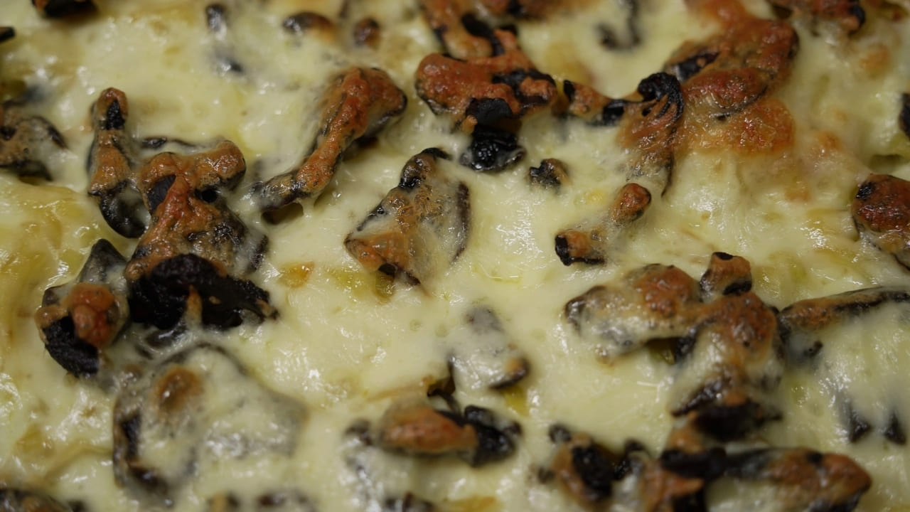 Рецепт приготовления куриных бедер под шубой