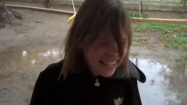 10 Bucks to fall in the mud смотреть онлайн