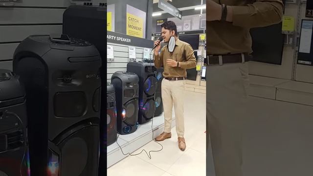 Customer Singing and Experiencing Party Speaker at Reliance Digital Surya Mall Bhilai Chhattisgarh смотреть онлайн