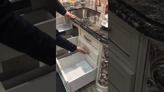 Кухонные тумбы с выкатными ящиками смотреть онлайн