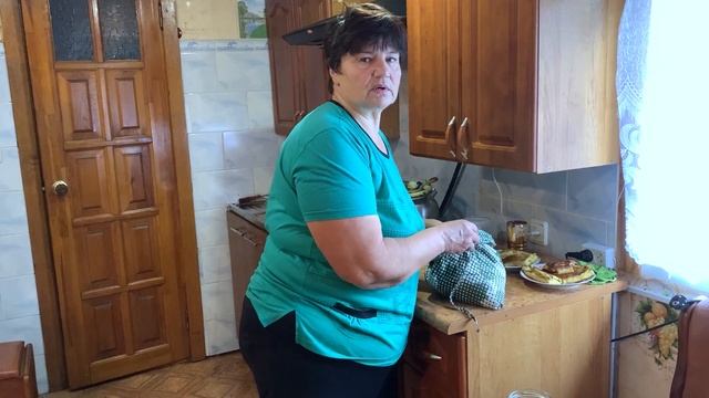 ВЛОГ: Жизнь в ДЕРЕВНЕ. Натуральные продукты. Обзор фермерское мясо и овощи. смотреть онлайн