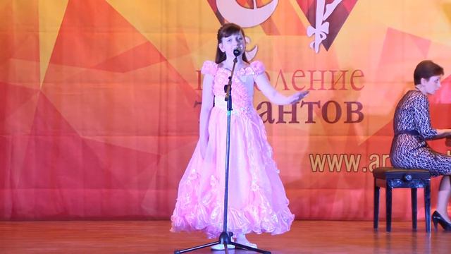 Анастасия Гомова, 10 лет. 6.12.2015. Муз. Агабабова, сл. Саконской. Лесной бал. смотреть онлайн