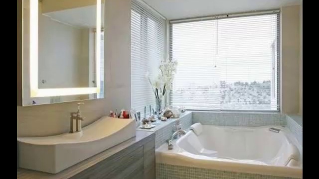 Окно в ванной комнате