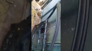 Снятие молдингов  в двери и не только