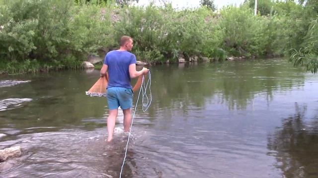 ПОДГОТОВКА К РЫБАЛКЕ КАСТИНГОВОЙ СЕТЬЮ. Учимся кидать кастинговую сеть. Кастинговая сеть с кольцом. смотреть онлайн