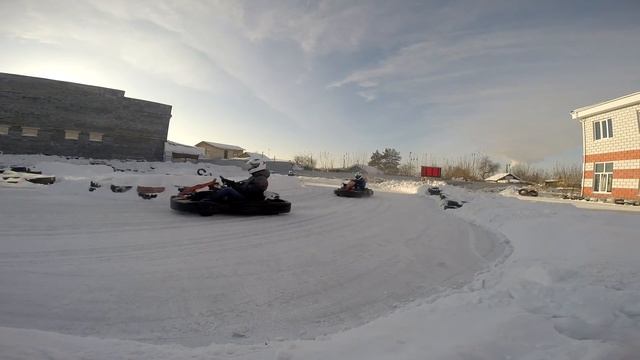 IceKarting/картинг на льду смотреть онлайн