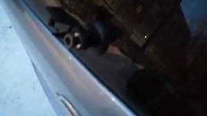 Как снять рычаг заднего дворника .