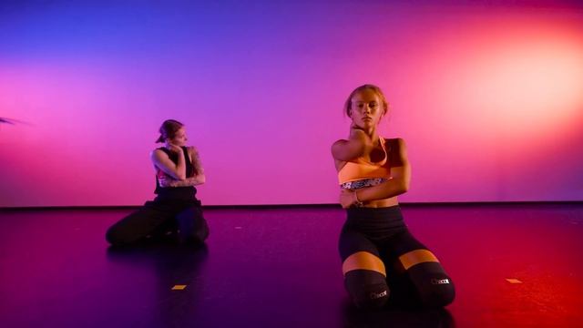 KRISTINA SHMIDT | STRIP DANCE смотреть онлайн