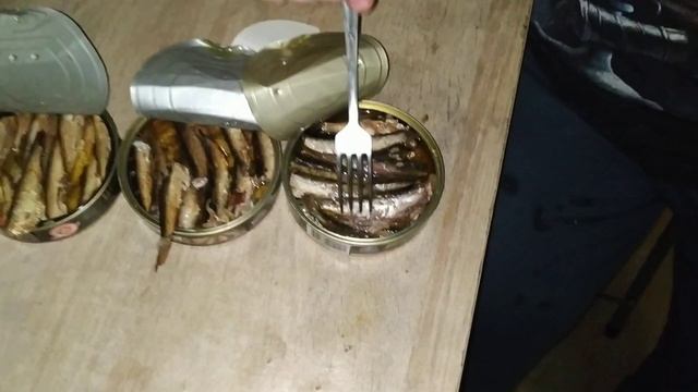 Лайф Обзор на ШПРОТЫ!!!ВЫБИРАЕМ ЗАКУСКУ НА НОВОГОДНИЙ СТОЛ!!#самыевкусныешпроты#обзорнаконсервы смотреть онлайн