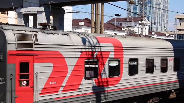 Электровозы ЭП1М-556 и ЭП1М-707 смотреть онлайн