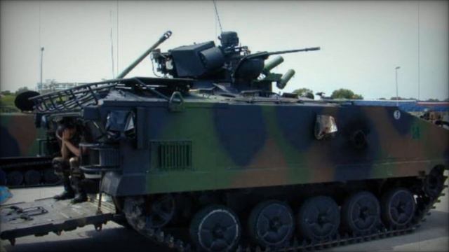 AMX 10P смотреть онлайн