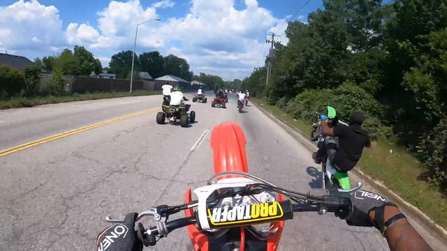 TWO DIRT BIKE ACCIDENTS HAPPENED AT ONCE!!! *Augusta 2021 Ride Out* | Leek GT смотреть онлайн