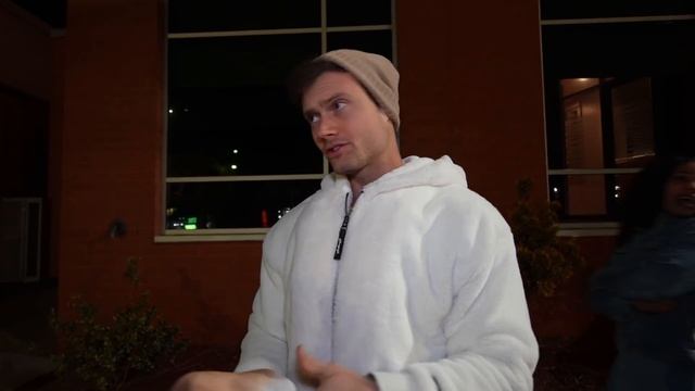 Getting Girls to Play With My Nuts | Connor Murphy смотреть онлайн